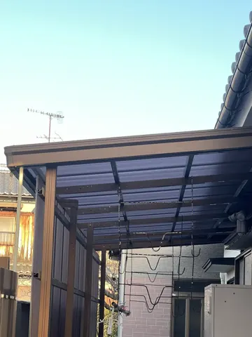 テラス屋根と家の外まわり